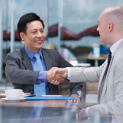 Business hand shake deal depositphotos 32650223 petit